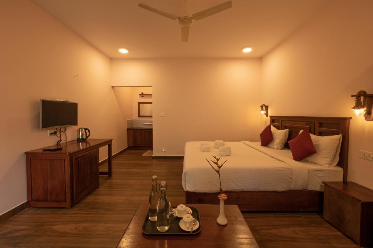 Avadale Thekkady - Stag Groups Not Allowed Екстериор снимка