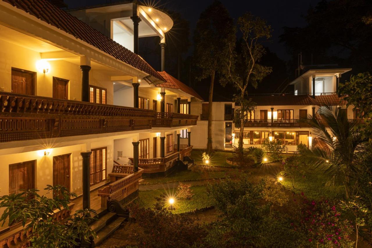 Avadale Thekkady - Stag Groups Not Allowed Екстериор снимка
